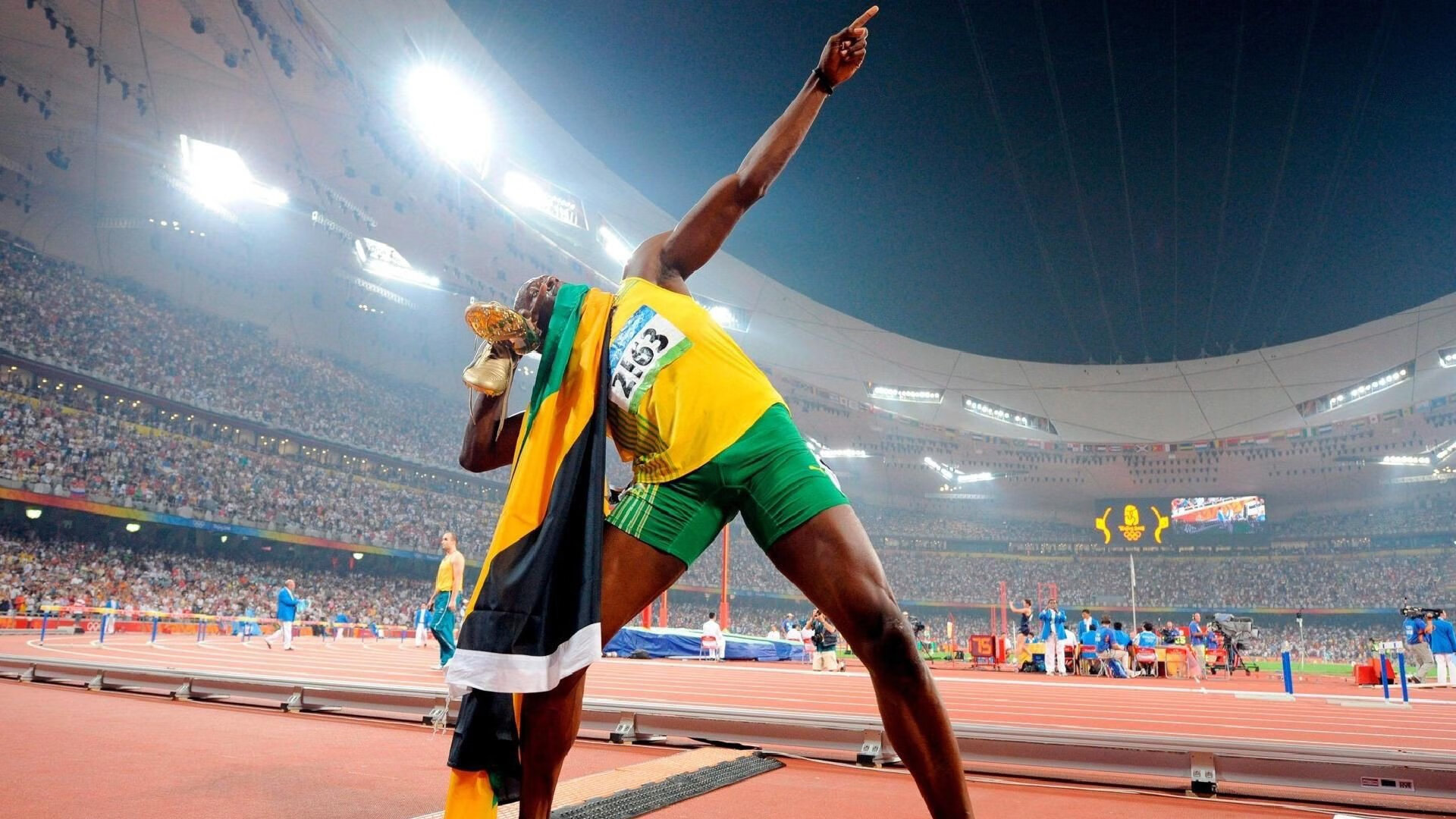 开云中国-东契奇与导演合作推出篮球纪录片，聚焦梦想与现实，东契奇谈自己的篮球偶像